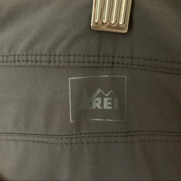 REI Northway Skort Skirt Stretch Asphalt Grey Hiking Activewear Travel Quick Dry - Picture 10 of 14